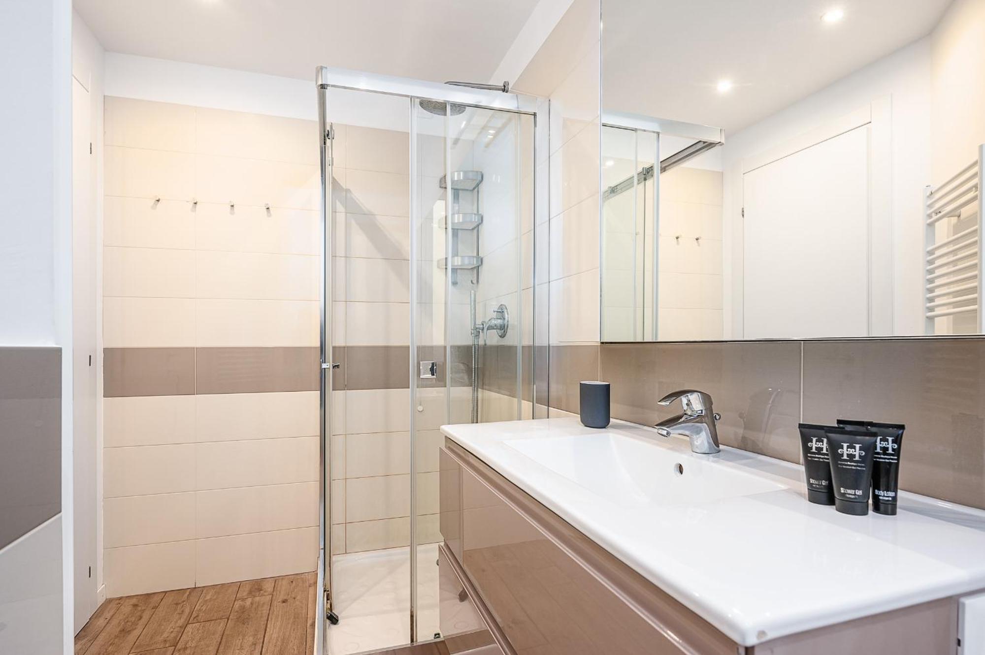 Classbnb-Elegant Apartment Near The City Center ميلان المظهر الخارجي الصورة